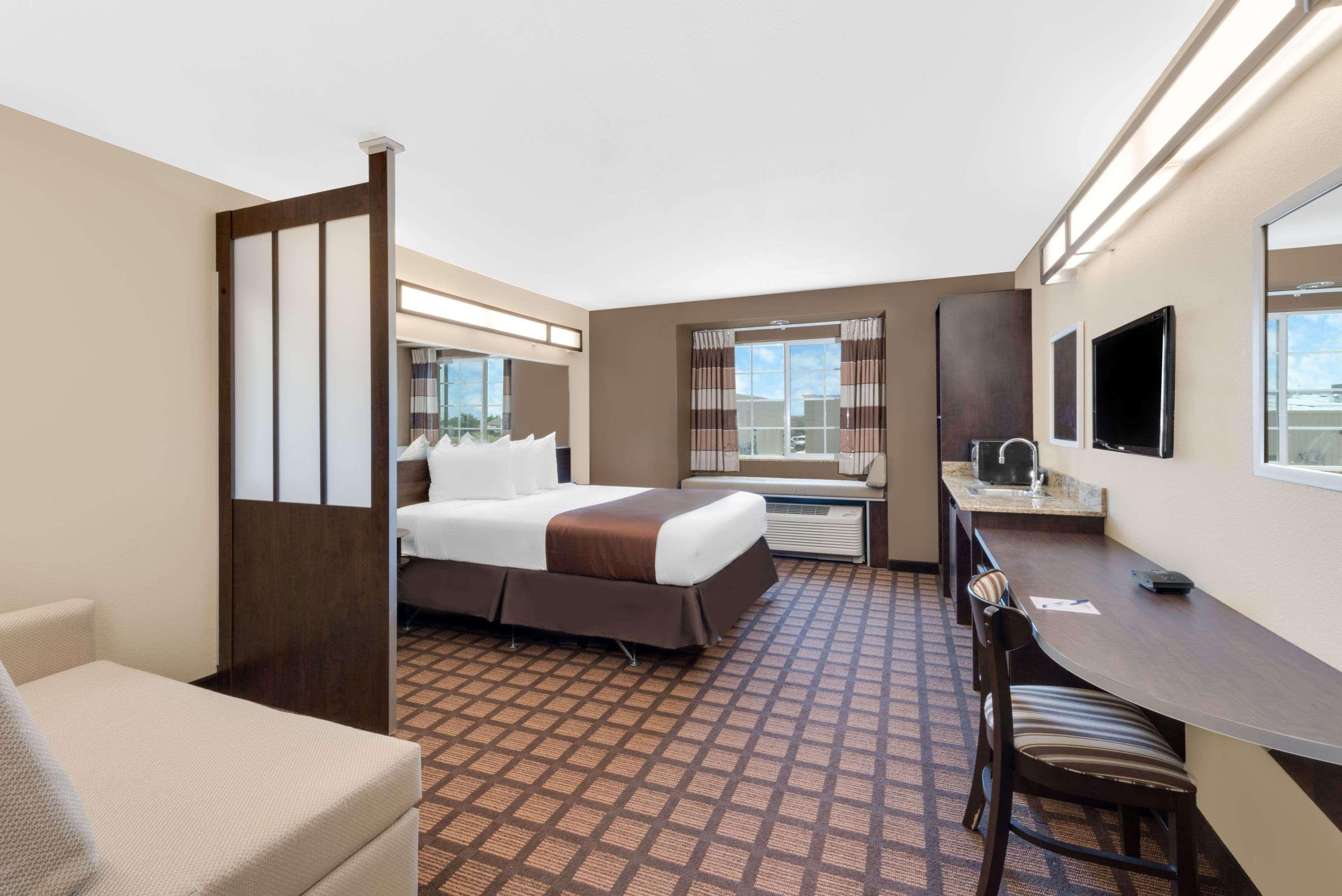 Microtel Inn & Suites By Wyndham Μίντλαντ Εξωτερικό φωτογραφία