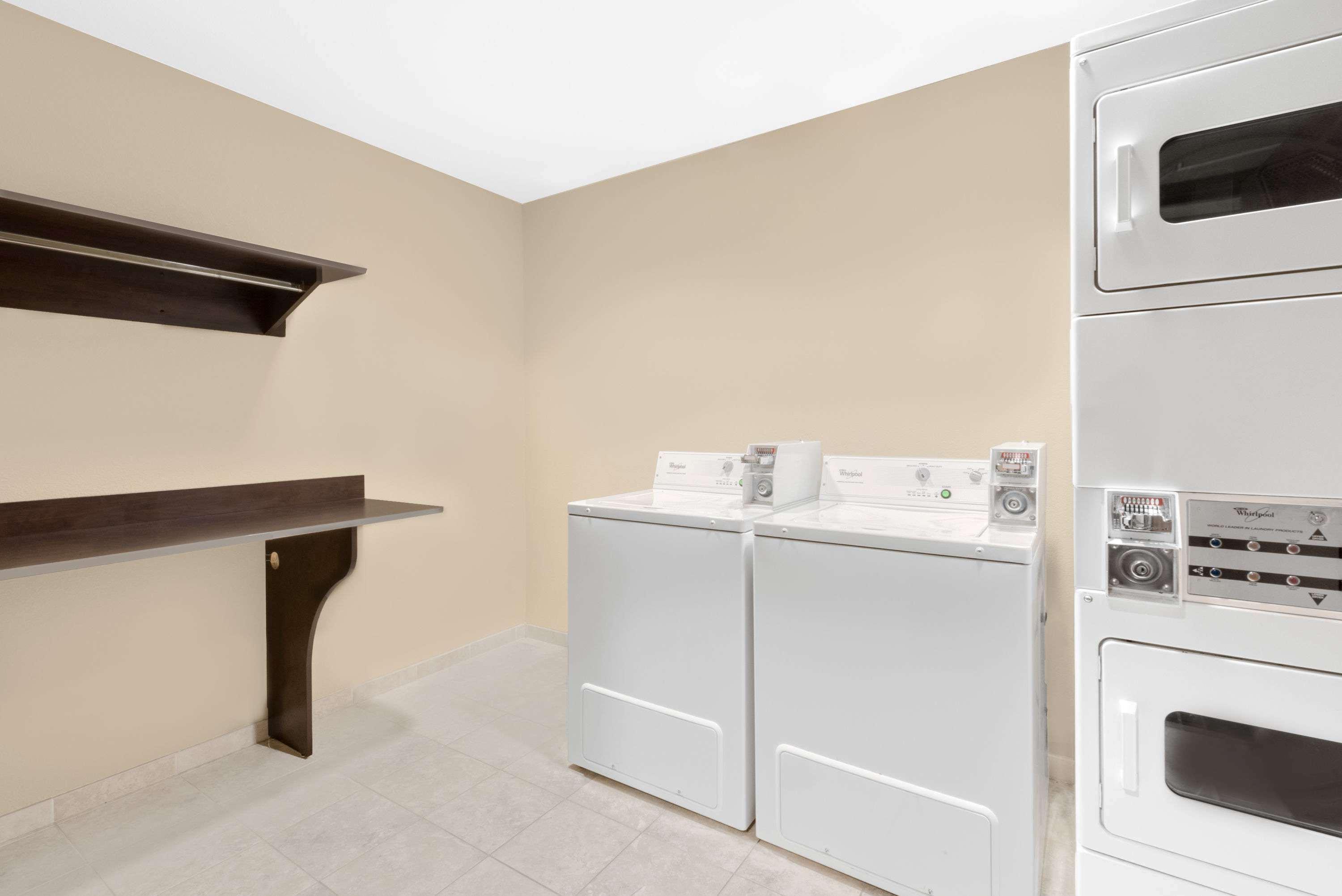 Microtel Inn & Suites By Wyndham Μίντλαντ Εξωτερικό φωτογραφία