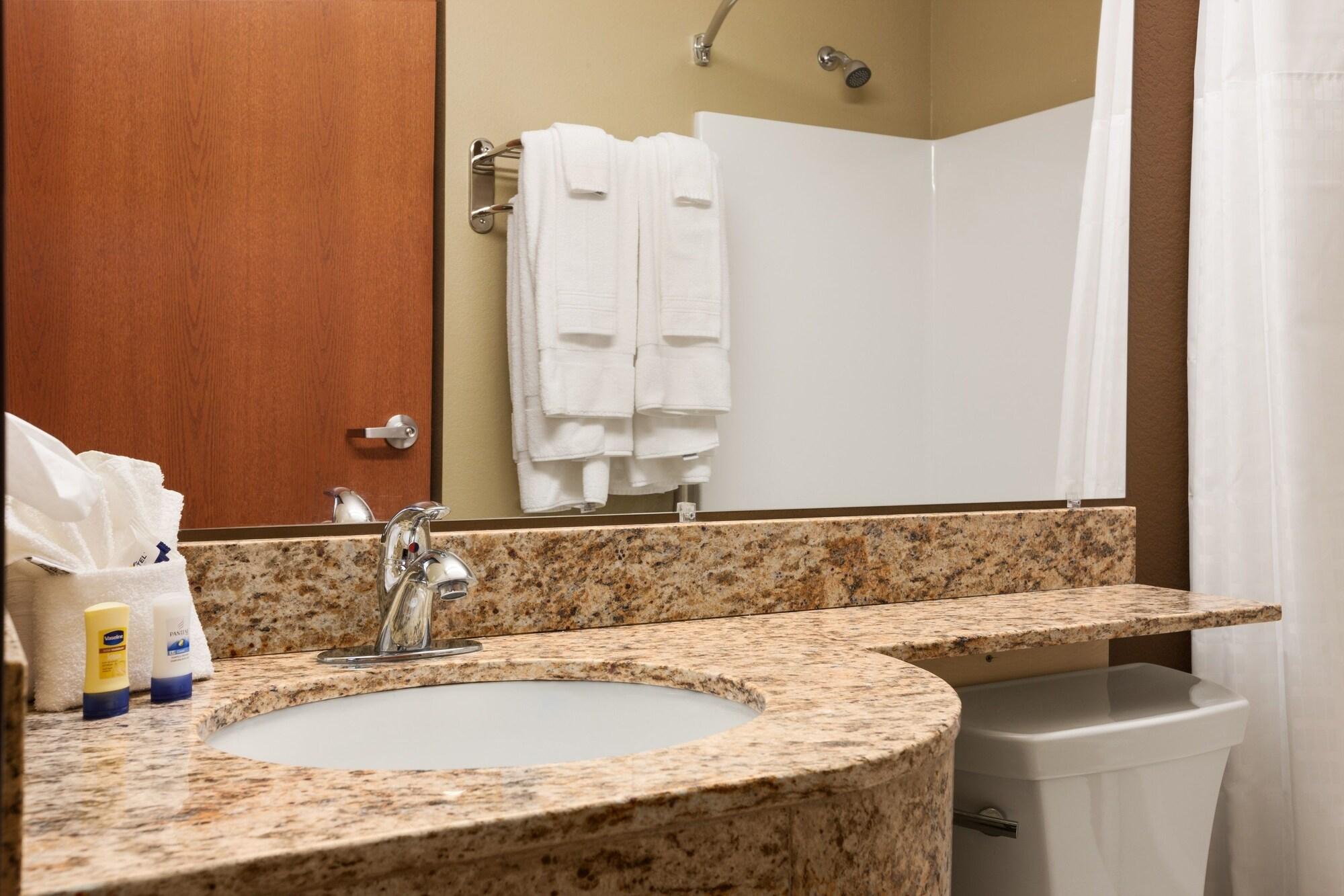 Microtel Inn & Suites By Wyndham Μίντλαντ Εξωτερικό φωτογραφία
