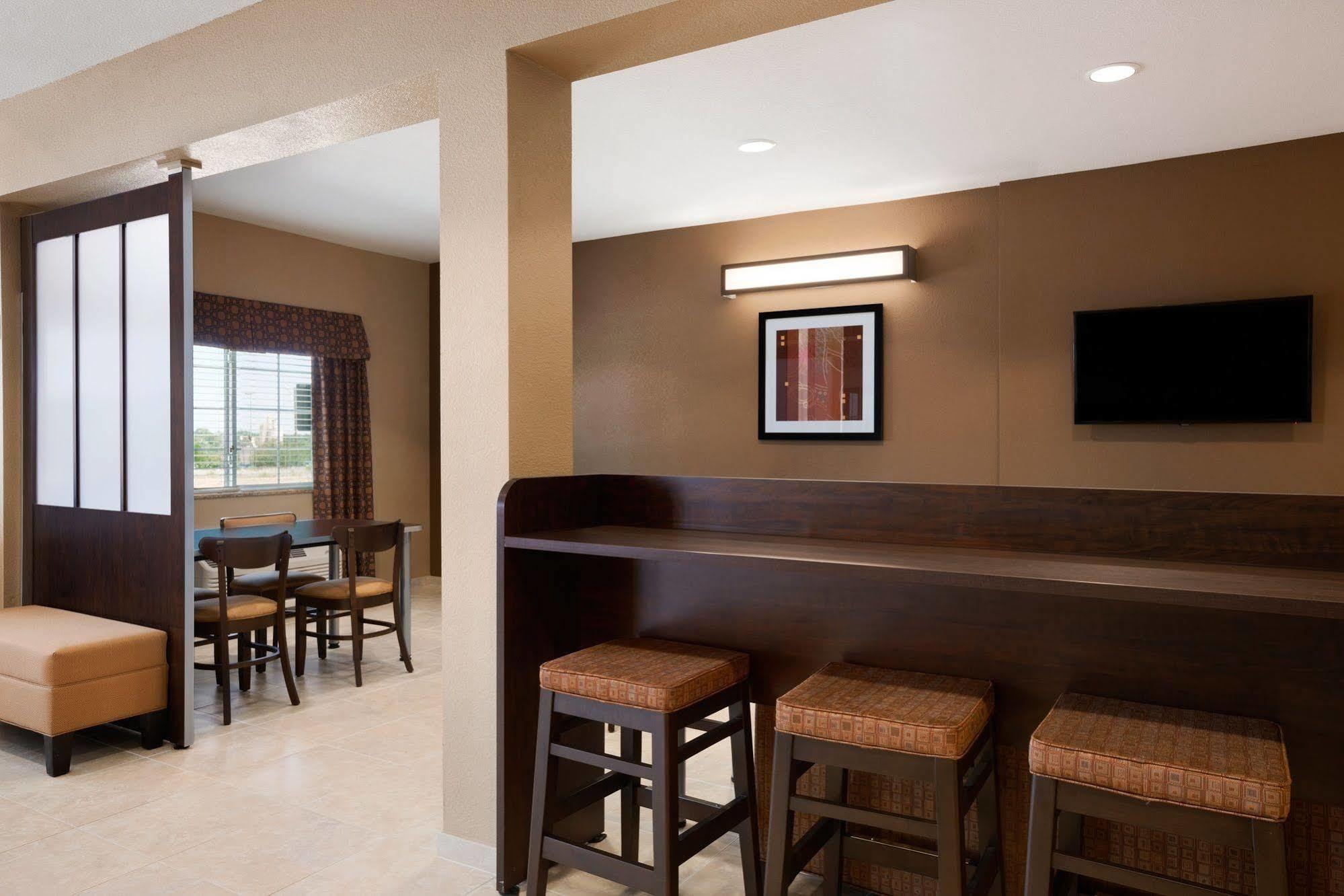 Microtel Inn & Suites By Wyndham Μίντλαντ Εξωτερικό φωτογραφία
